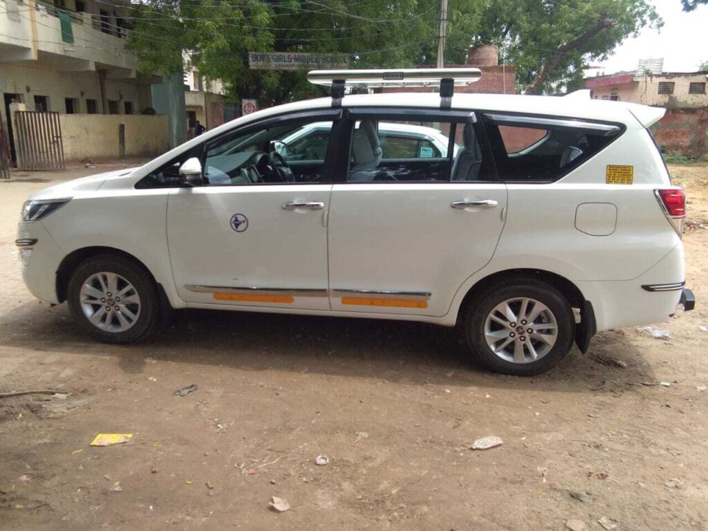 Ghaziabad To Gurgaon Cheap Innova rental cars bookings 